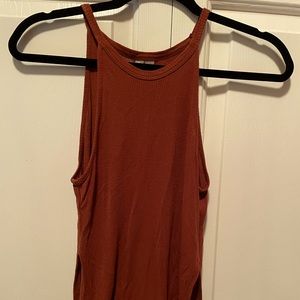 🇬🇧 Super sexy, slit on both sides tank